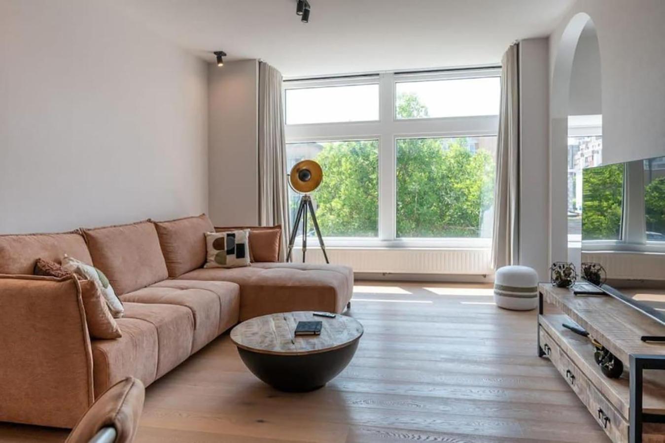 Renovated Art Deco Apartment With Vintage Elements Ostenda Zewnętrze zdjęcie